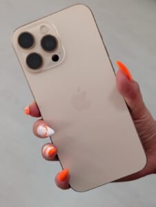 iPhone 16 Pro Max 256GB titânio deserto (Grade A)